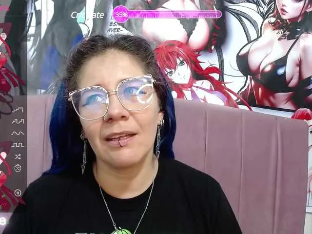 Live sex webcam photo for -devil-room #278012235