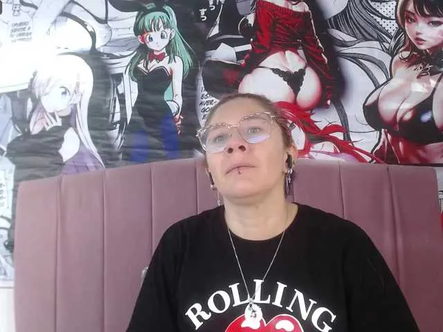 Live sex webcam photo for -devil-room #290702212