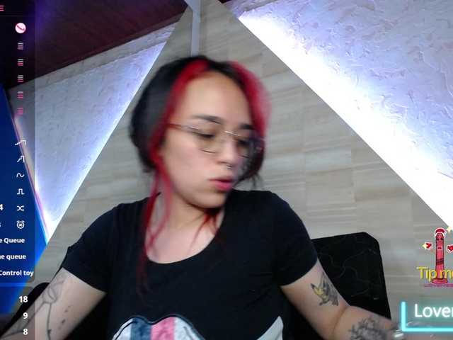 Live sex webcam photo for -eimyy #290630195