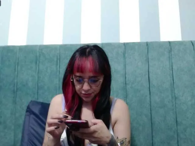 Live sex webcam photo for -eimyy #290805801