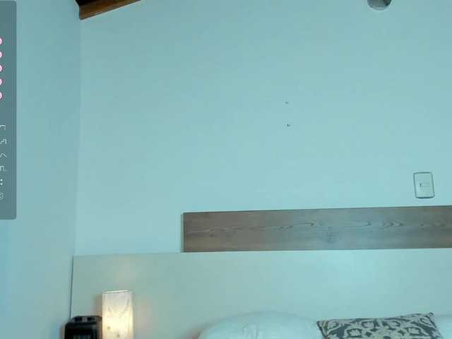 Live sex webcam photo for -fullmoon #278040412