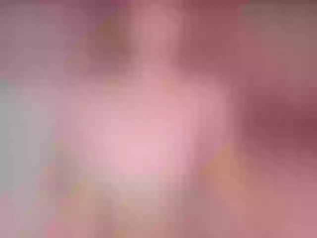 Live sex webcam photo for -glowlexis- #276208584