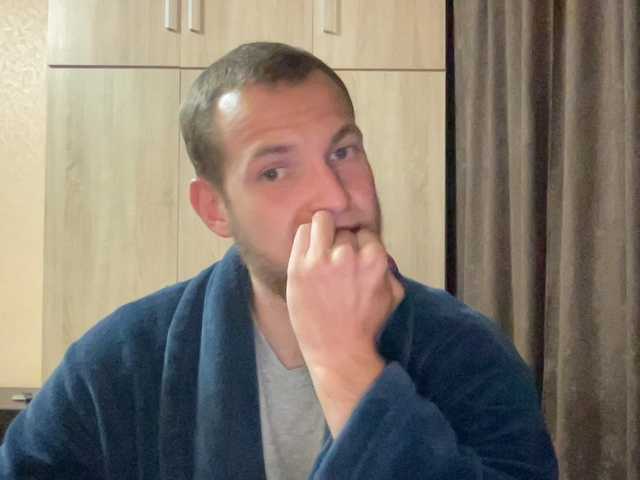 Live sex webcam photo for -lIl0lIlNlIl- #276594546