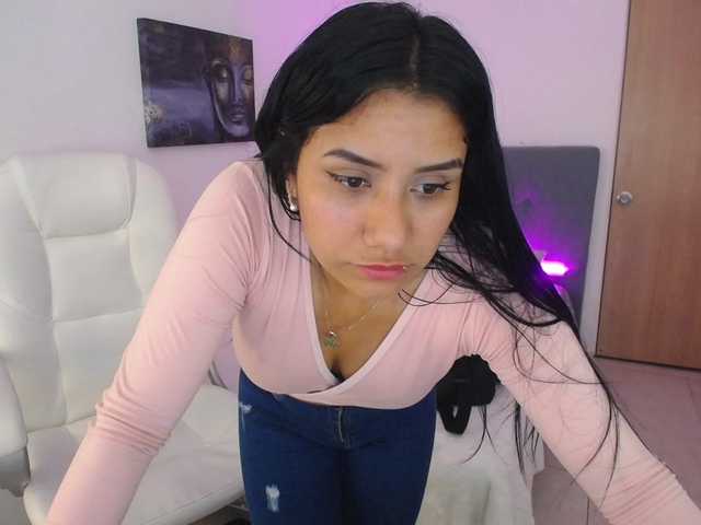 Live sex webcam photo for -luciana-hot- #274201330