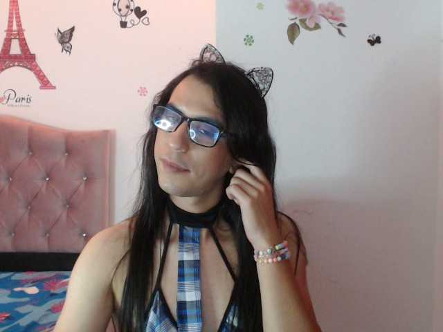 Live sex webcam photo for -luna #273401609