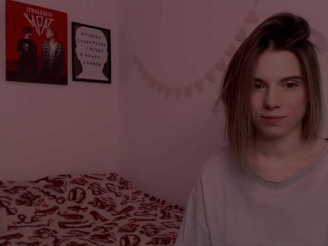 Live sex webcam photo for -naomisweet- #290353927