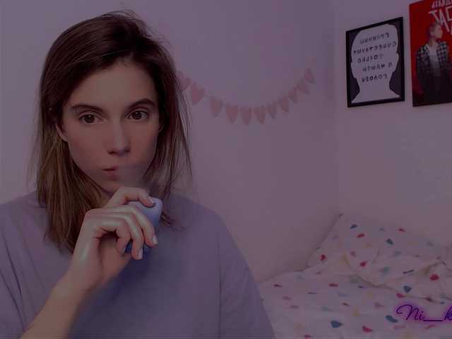 Live sex webcam photo for -naomisweet- #290611593