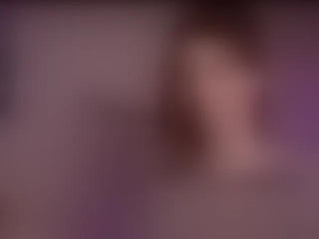 Live sex webcam photo for -naomisweet- #293355200