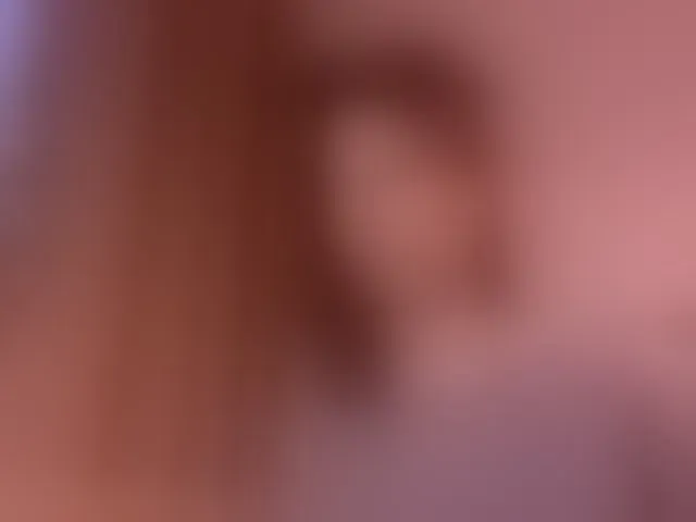 Live sex webcam photo for -naomisweet- #293687658