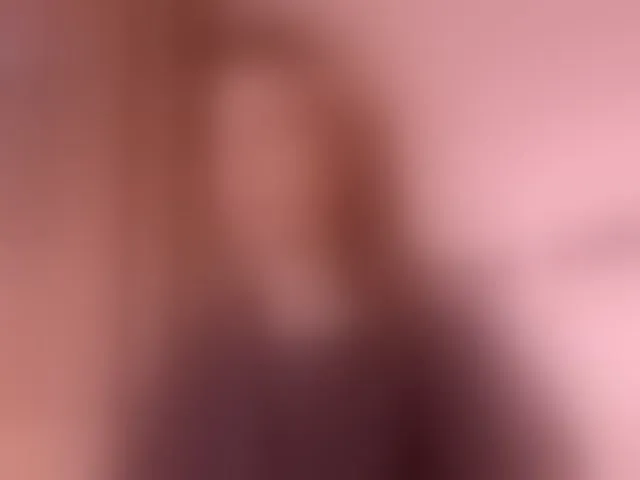 Live sex webcam photo for -naomisweet- #293698233