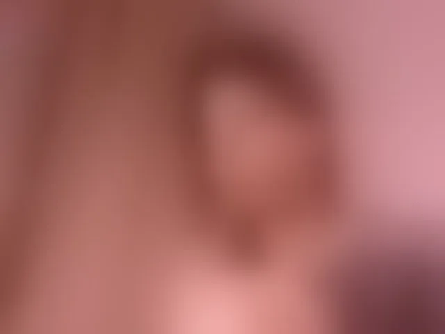 Live sex webcam photo for -naomisweet- #293897142