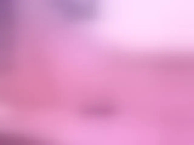 Live sex webcam photo for -naomisweet- #294008130