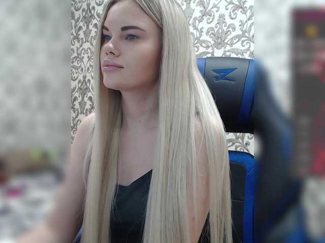 Live sex webcam photo for -ollia- #271761310