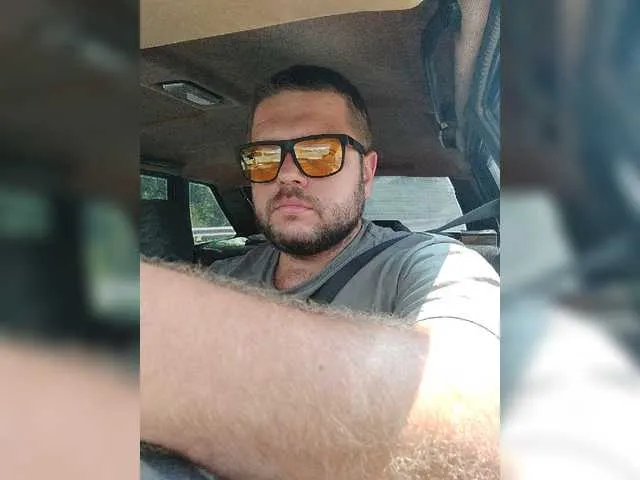 Live sex webcam photo for -orsu- #275714671