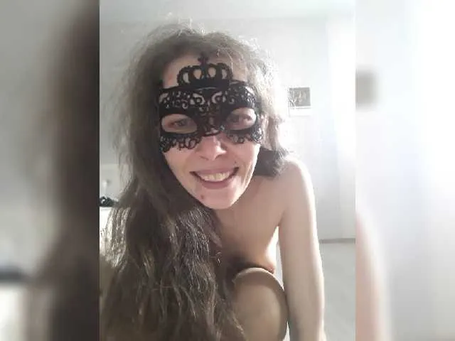 Live sex webcam photo for -queen-margo- #273720915