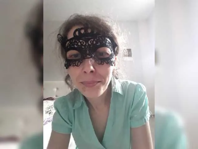 Live sex webcam photo for -queen-margo- #273812065