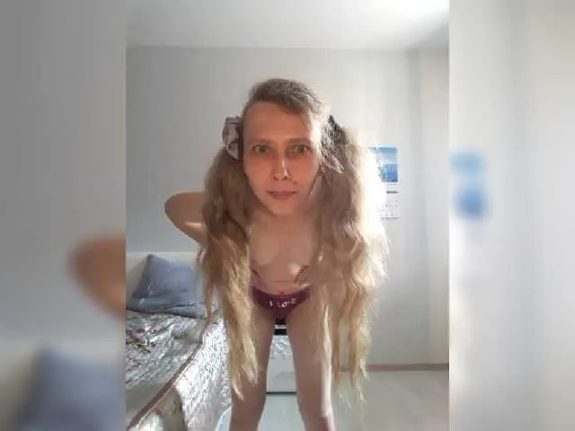 Live sex webcam photo for -queen-margo- #275865290