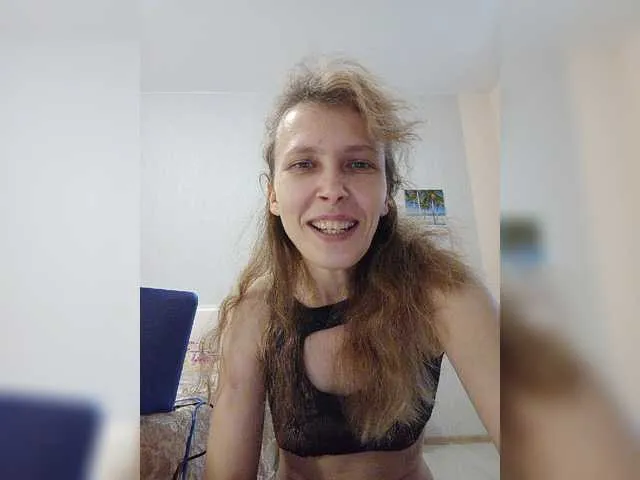 Live sex webcam photo for -queen-margo- #276668445