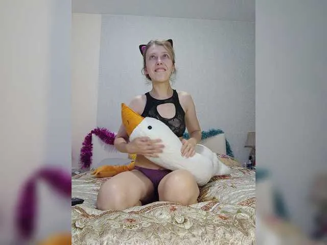 Live sex webcam photo for -queen-margo- #277006164