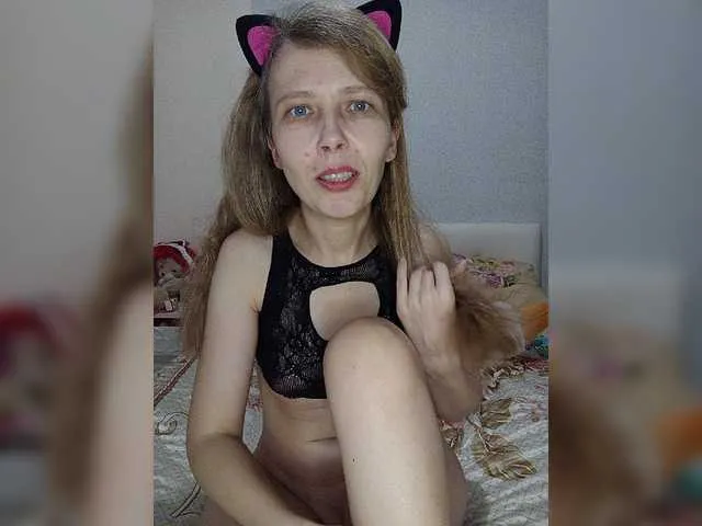 Live sex webcam photo for -queen-margo- #277079377