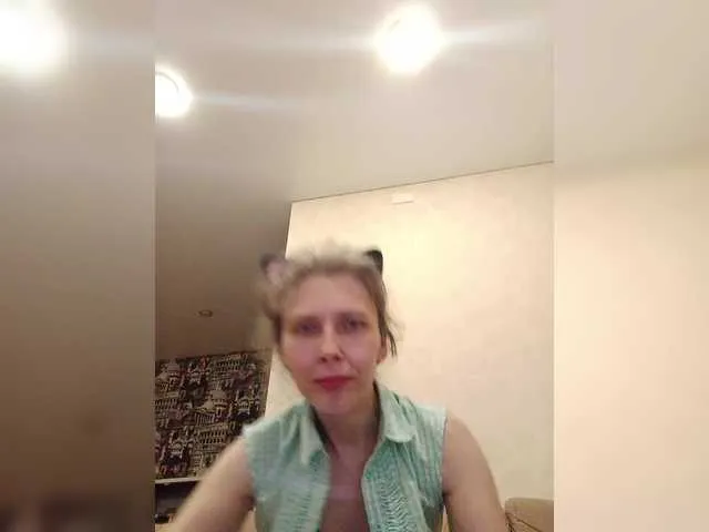 Live sex webcam photo for -queen-margo- #290296028