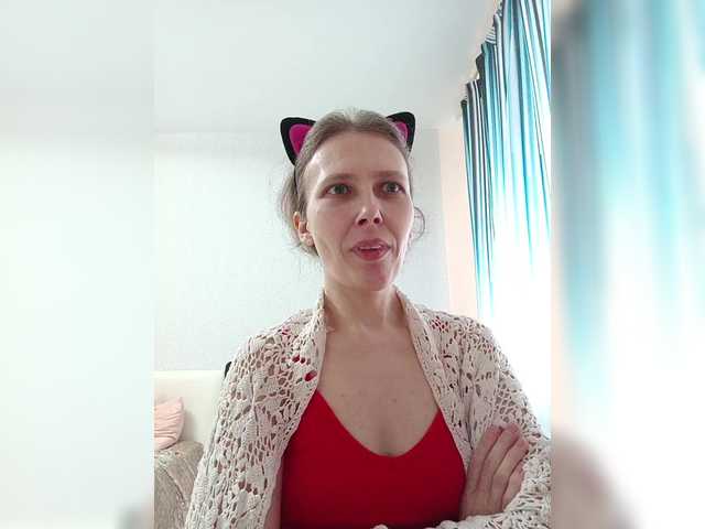 Live sex webcam photo for -queen-margo- #290661836