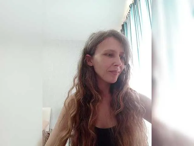 Live sex webcam photo for -queen-margo- #290813315