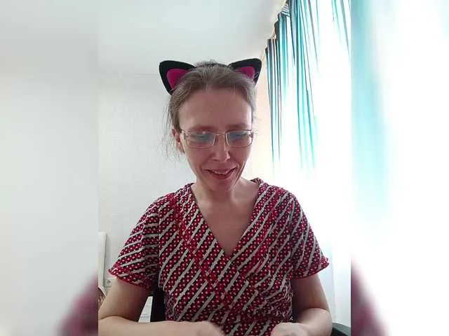 Live sex webcam photo for -queen-margo- #290840354