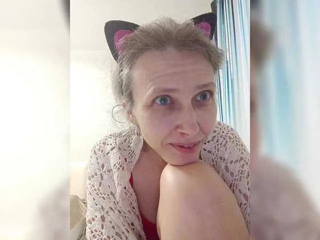 Live sex webcam photo for -queen-margo- #291210230