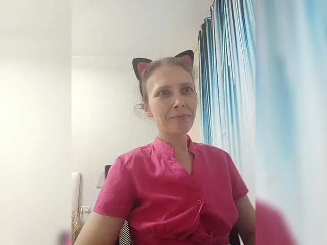 Live sex webcam photo for -queen-margo- #291226971