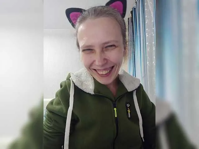 Live sex webcam photo for -queen-margo- #291689003