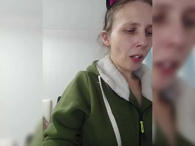 Live sex webcam photo for -queen-margo- #291737324