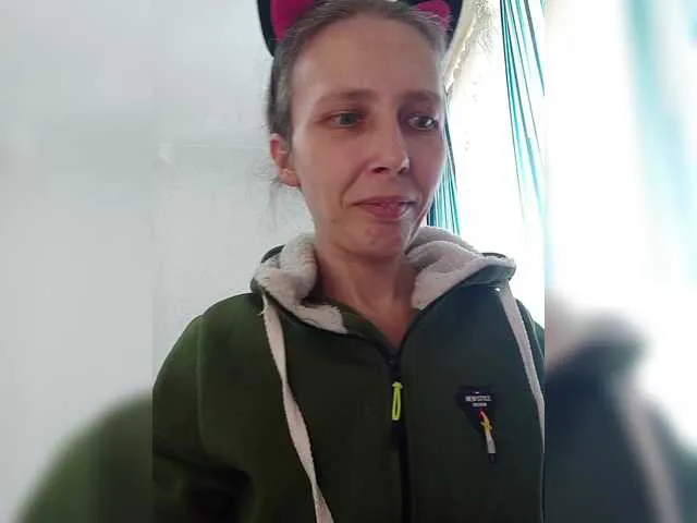 Live sex webcam photo for -queen-margo- #291751896