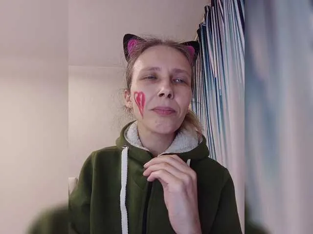 Live sex webcam photo for -queen-margo- #291761199