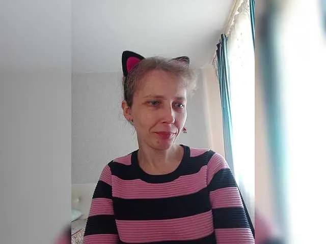 Live sex webcam photo for -queen-margo- #291797966