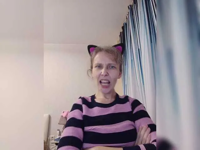 Live sex webcam photo for -queen-margo- #291807062