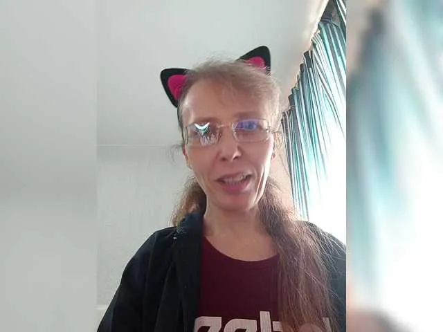 Live sex webcam photo for -queen-margo- #291987517