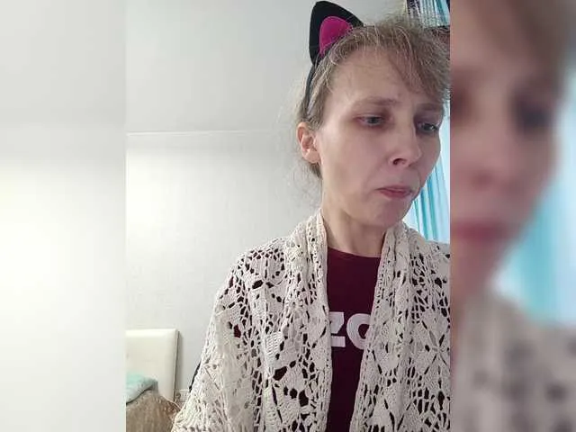 Live sex webcam photo for -queen-margo- #292055459