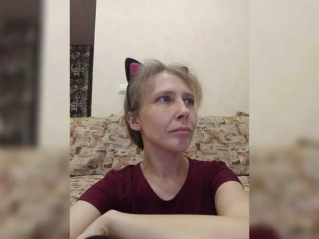 Live sex webcam photo for -queen-margo- #292393537