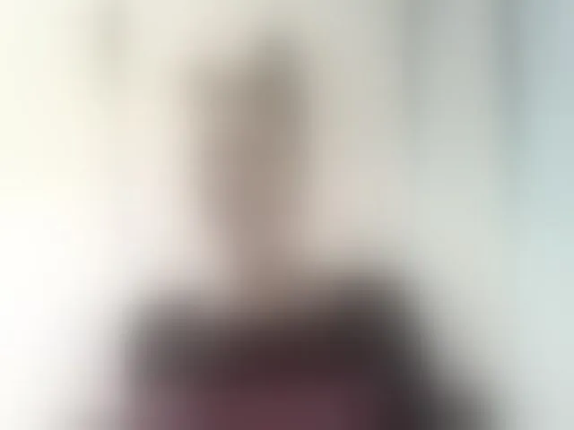 Live sex webcam photo for -queen-margo- #293458159