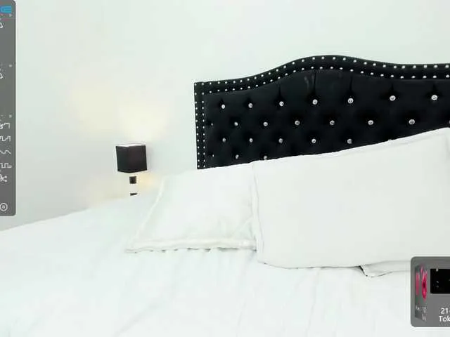 Live sex webcam photo for -rachel- #273718978