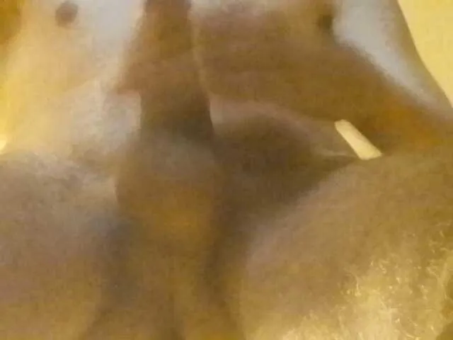 Live sex webcam photo for -shy-guy- #290773952