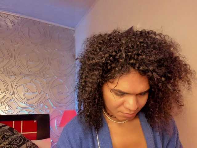 Live sex webcam photo for -veennus- #290825713