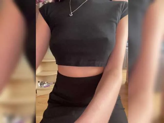 Live sex webcam photo for -viksik- #290022193