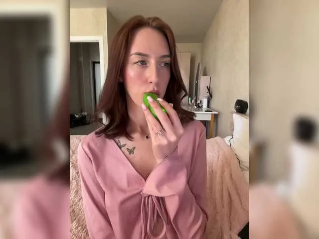 Live sex webcam photo for -viksik- #291872456