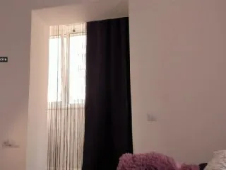 Live sex webcam photo for -white-kitty- #149251837