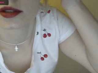 Live sex webcam photo for -x777x- #215244389