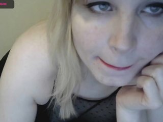 Live sex webcam photo for -x777x- #219141392