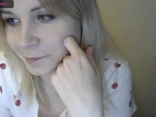 Live sex webcam photo for -x777x- #221540486