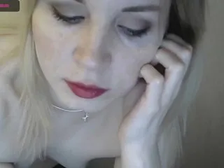 Live sex webcam photo for -x777x- #222877640